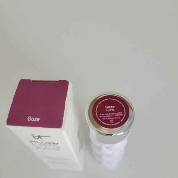 It Cosmetics Pillow Lips Matte High Pigment Lipstick GAZE 0.13 oz New with Box - Picture 5 of 6